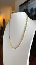 Cargar imagen en el visor de la galería, Cadena Cubana De Mujer 5mm Oro 10k

