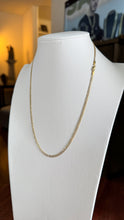 Cargar imagen en el visor de la galería, Cadena Martillada De Mujer 3mm Oro 10k Sólida
